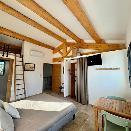 Mas Campau Bed & Breakfast ฟองต์วิลเย ภายนอก รูปภาพ